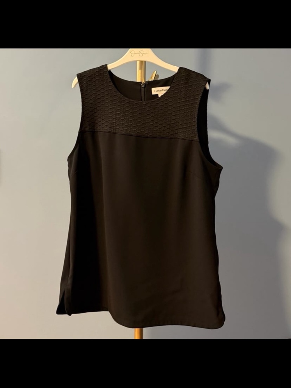⚡️⭐️Calvin Klein Tank - Size 8
